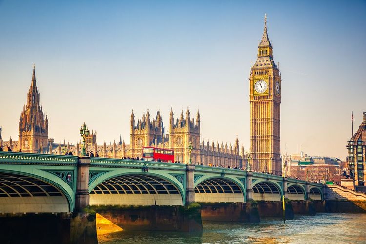 Vue sur le Big Ben depuis le Westminster bridge, Londres