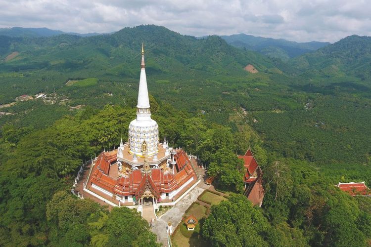 Vue aérienne du temple Wat Bang Riang