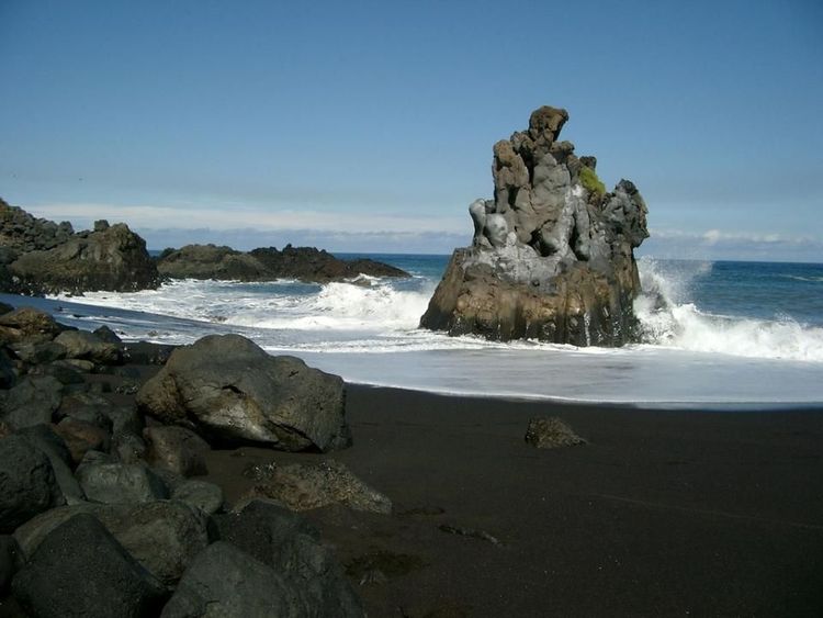 La plage de sable noir de Bollullo, près de Puerto de la Cruz © Palestrina 55 Flickr/cc
