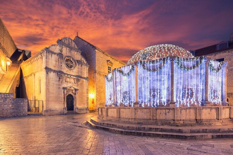 L'ingéniérie médiévale est mis souvent à l'honneur à travers la fontaine d'Onofrio