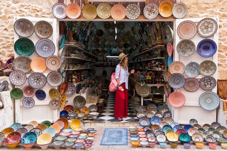 Céramiste dans le souk