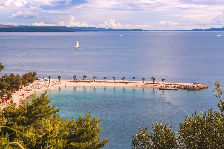 La plage de Kašjuni
