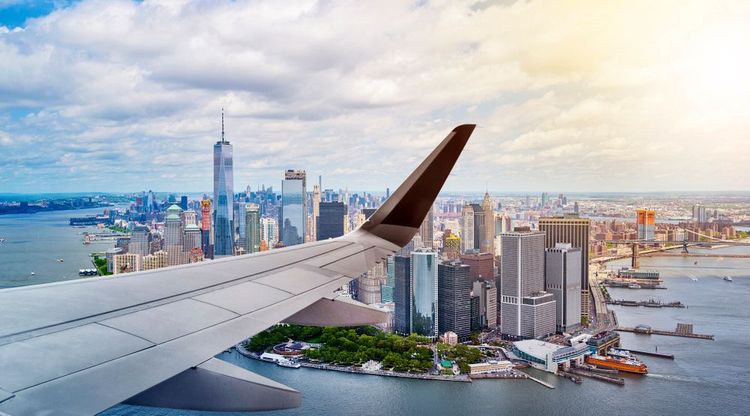 Un avion qui survole Manhattan va atterrir à JFK Airport