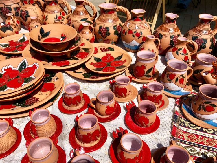 Artisanat local vendu sur le marché Vernissage
