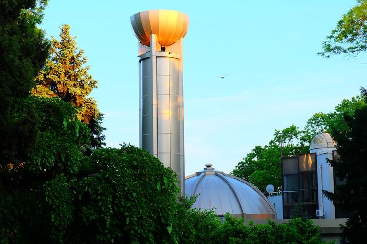 Le Planétarium Copernic de Varna dans le Jardin maritime
