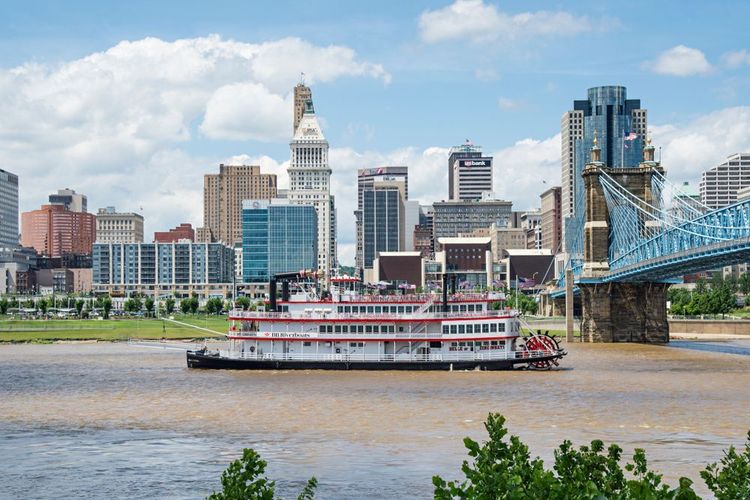 Bateau à vapeur sur le fleuve Ohio