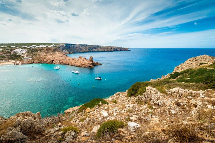 Vue sur Cala Morell à Minorque