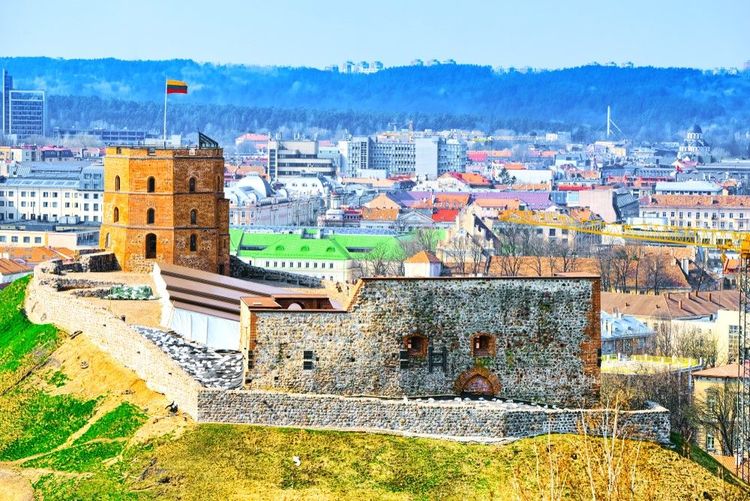 La Tour de Gediminas est le vestige le mieux conservé du Château supérieur (ou château de montagne) de Vilnius.