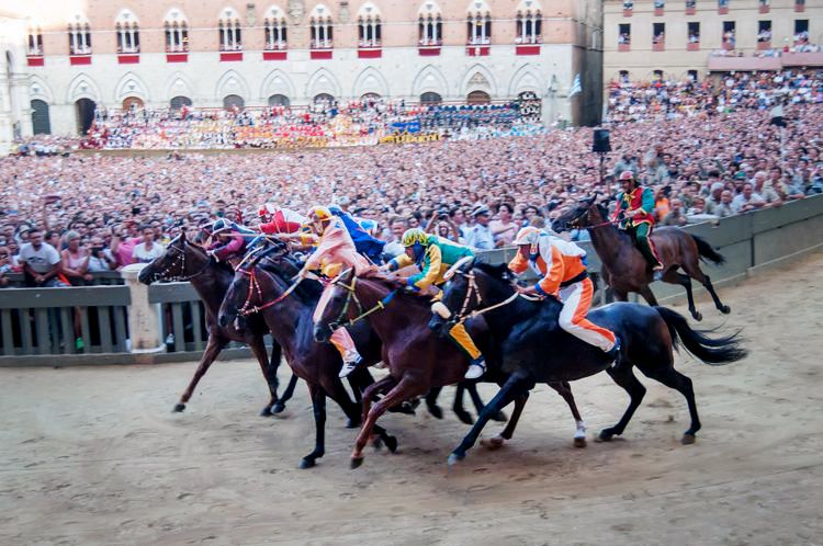 Le Palio de Sienne, une course effreinée, deux fois par an