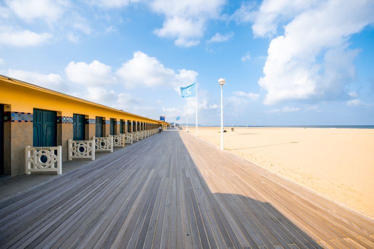 Die Promenade des Planches, der romantische Ort in Deauville