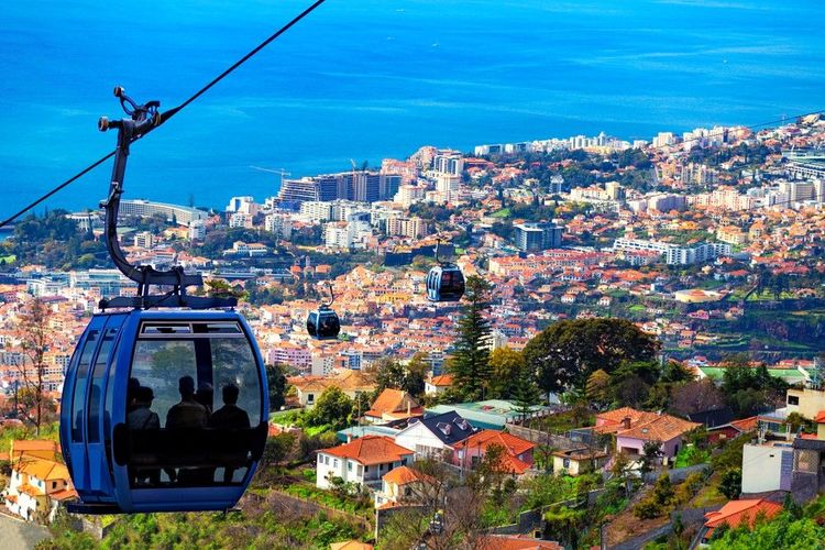 Les hauteur de Funchal et son téléphérique