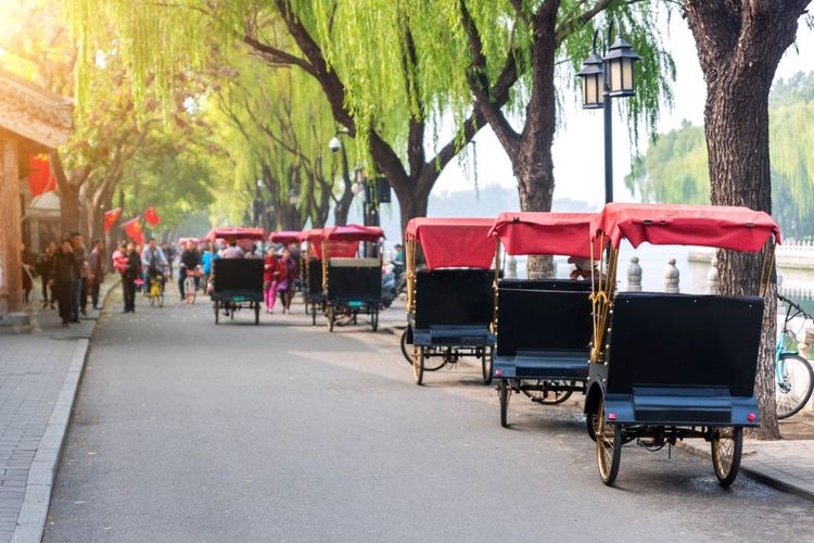 Les rickshaws attendent la balade