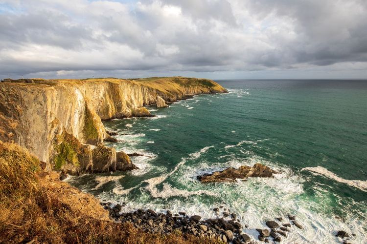 Les falaises de la région de Kinsale.