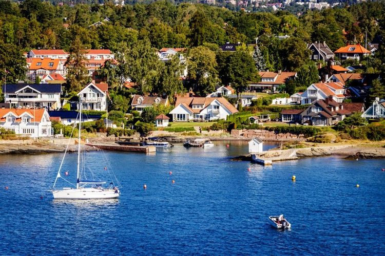 Le fjord d'Oslo est un bras de mer situé au sud-est de la Norvège qui relie la mer Baltique à la ville d'Oslo