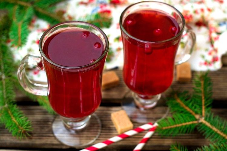 Cette boisson à base de fruits rouges est un grand classique du bar à lait. On le nomme "Kompot".