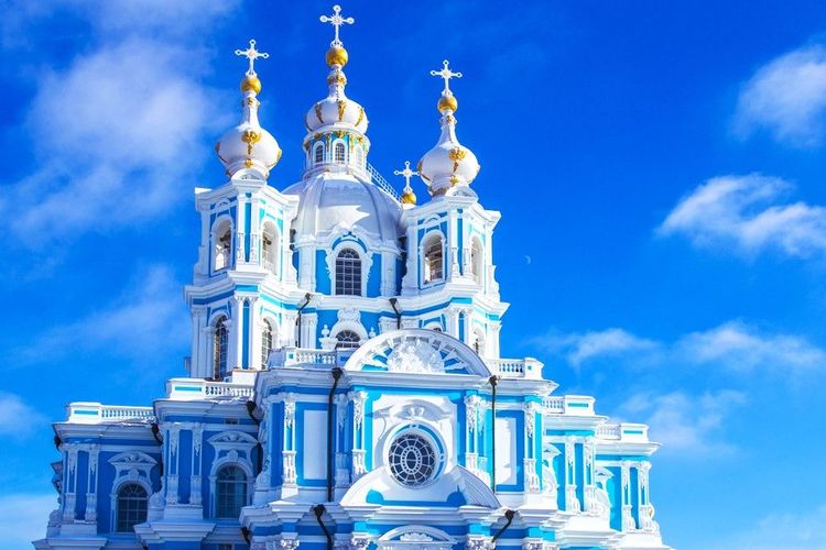 La catédrale Smolny de Saint-Petersbourg