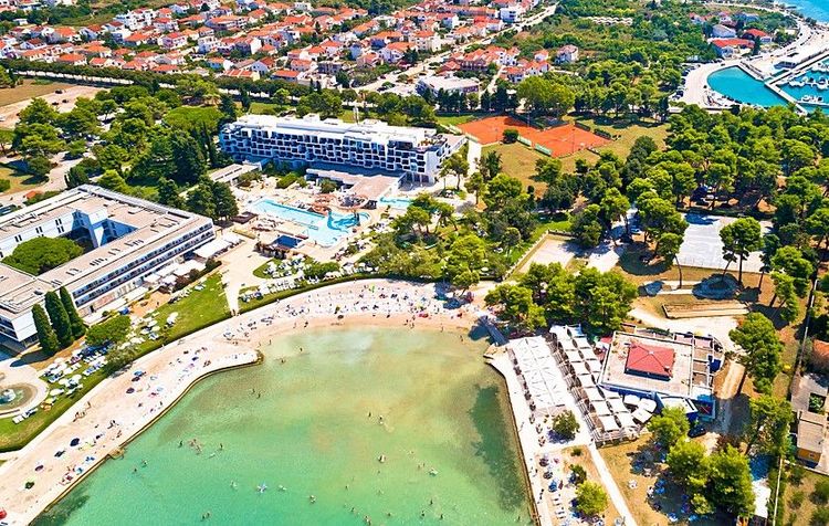 La plage de Borik, à Zadar