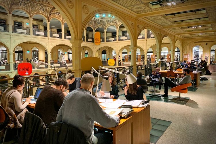 La Sala Borsa, Palazzo d'Accursio