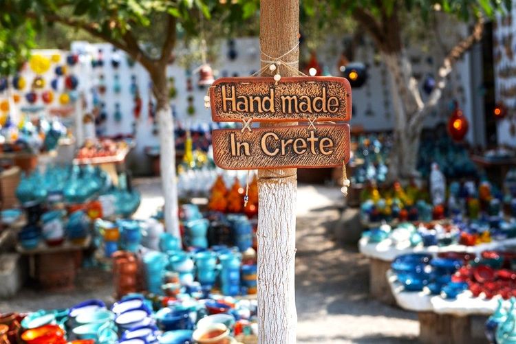 Les marchés d'Héraklion savent mettre en avant leur singularité artisanal et artistique