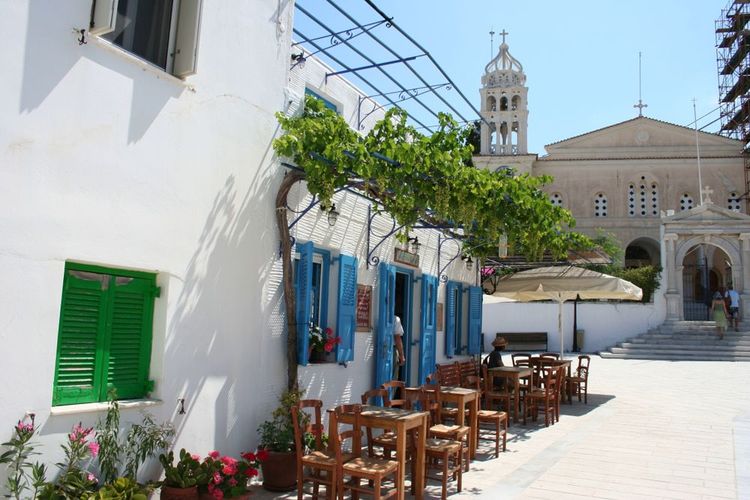 Le village de Lefkès à Paros