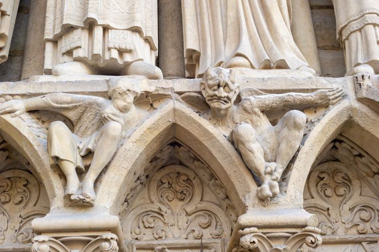 Les fameux petits démons de Notre-Dame datant du Moyen-Age