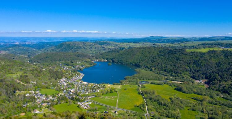 Le lac de Chambon vu du ciel