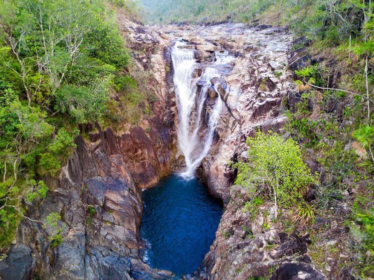 Les Big Rock Falls, dans la réserve de Mountain Pine Ridge
