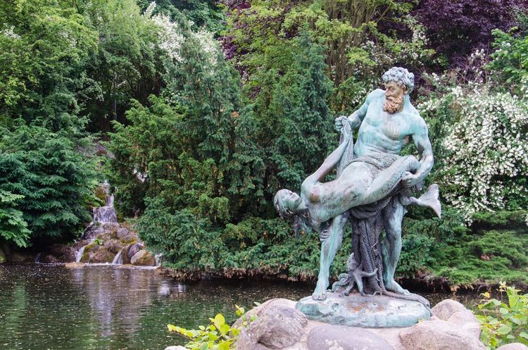 Statue de Neptune dans le Viktoria park