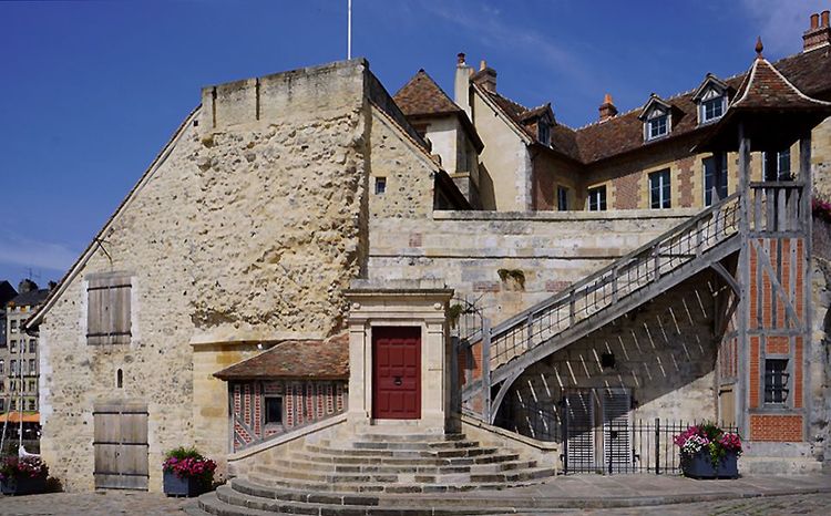 La Lieutenance de Honfleur, sur le Vieux Bassin