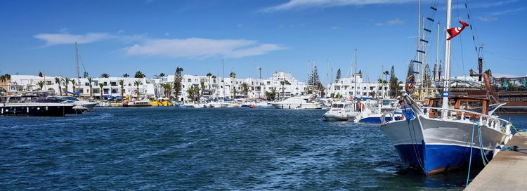 En el puerto deportivo de Port El Kantaoui