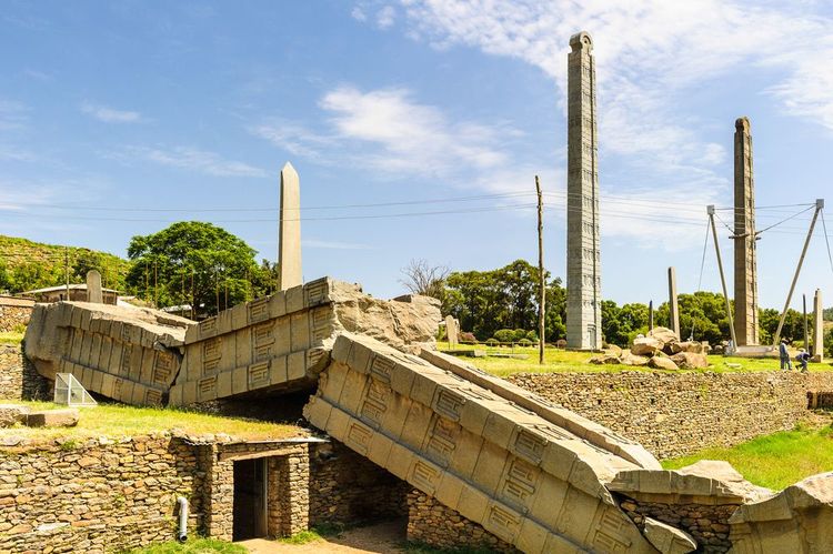 Pierres et autres ruines restées après l'Empire Aksumite, Ethiopie