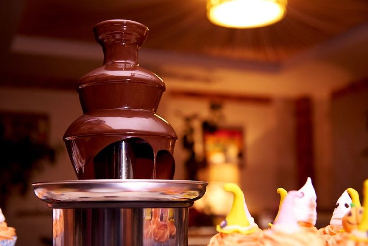 Une fontaine au chocolat.
