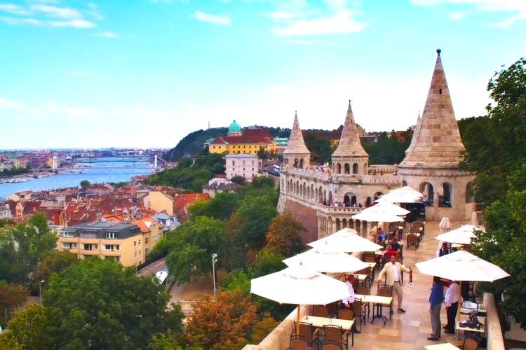 La terrasse du restaurant du Bastion des Pêcheurs