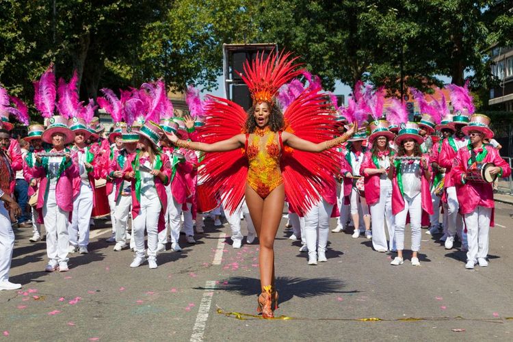 Une parade costumée a eu lieu dans les rues de Londres
