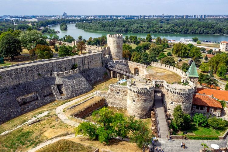 La forteresse de Belgrade et le Danube