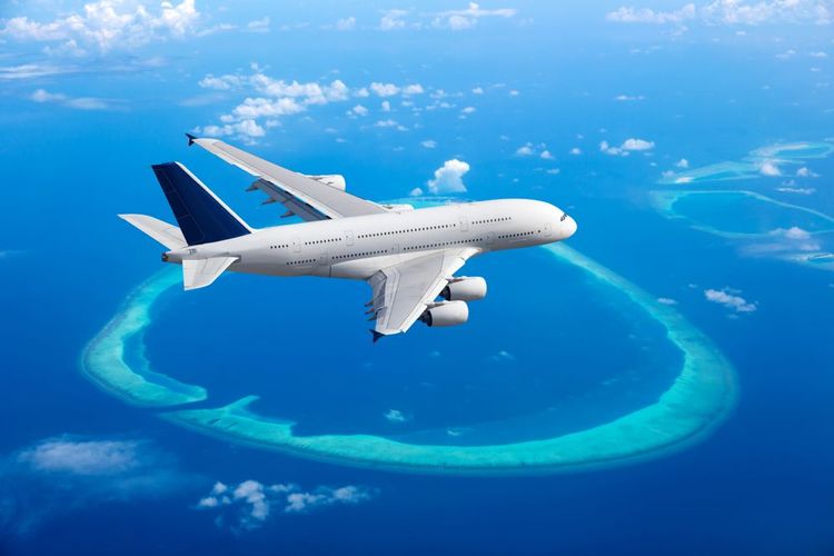 Un avion au dessus des Maldives 