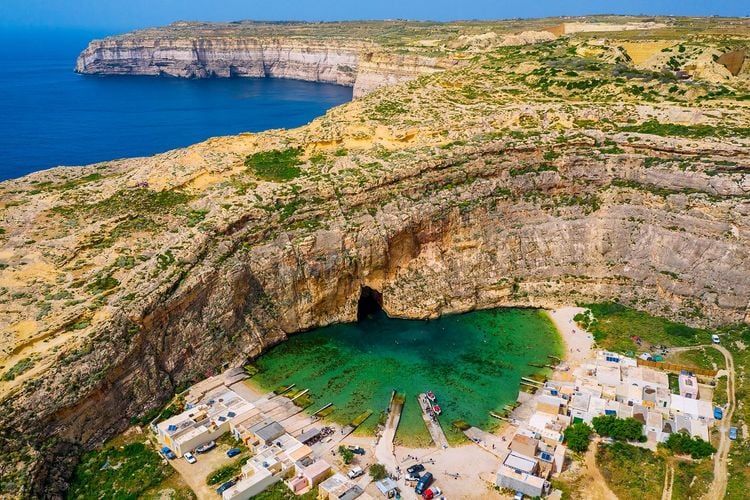 Sur Gozo, Inland Sea et sa petite lagune fermée