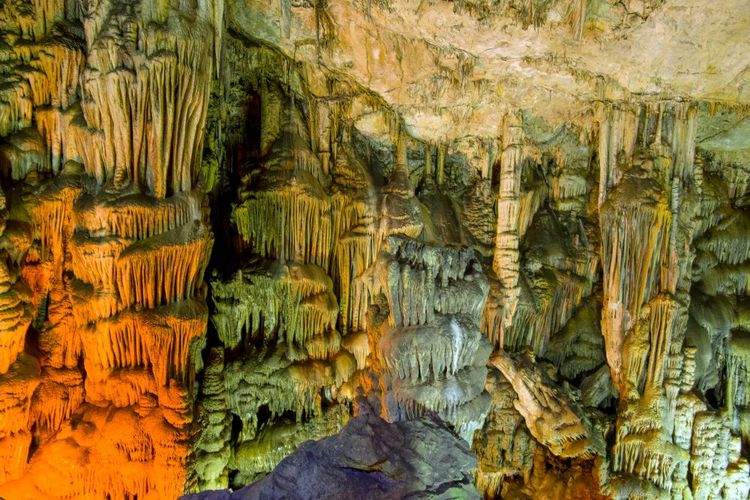 Grotte Dikteon Antron