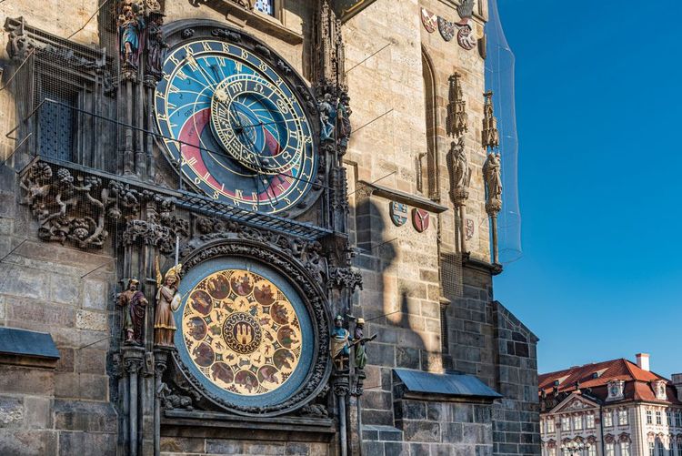 Horloge astronomique et tour à Prague