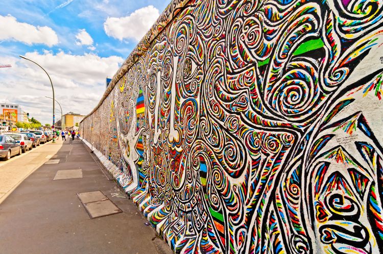 Exploring the East Side Gallery’s beautiful street art