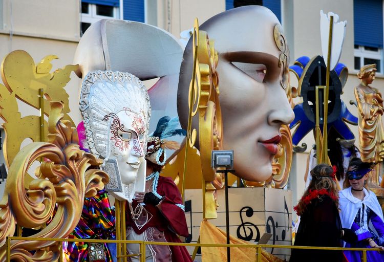 Le défilé du carnaval de Cadix.