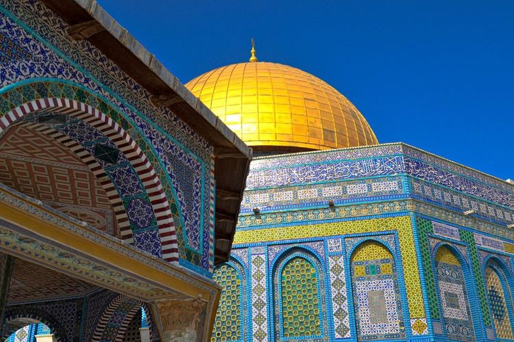Le Dome du Rocher rayonne sur l'esplanade des Mosquées