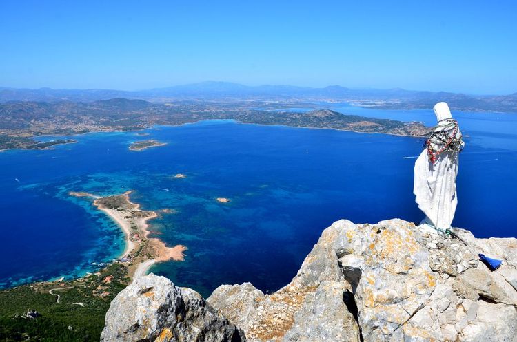 La madonne de la Punta Cannone au sommet de l'île