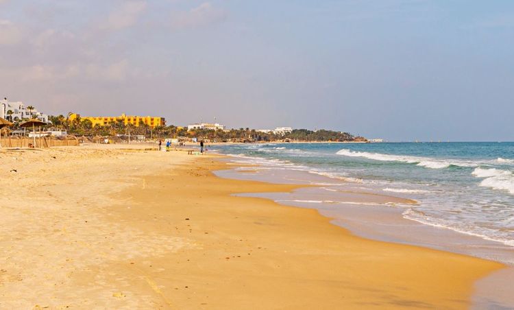 La grande et très agréable plage de Sousse
