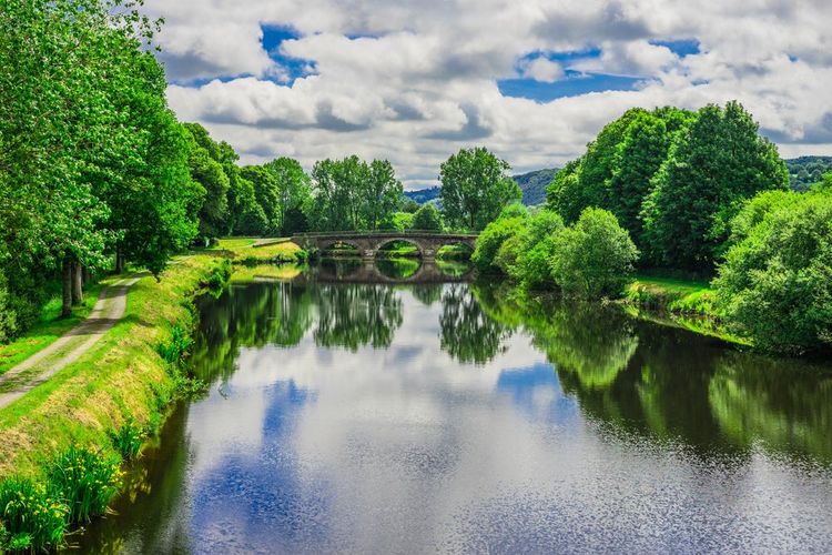 Canal de Nantes à Brest près de Saint-Thois