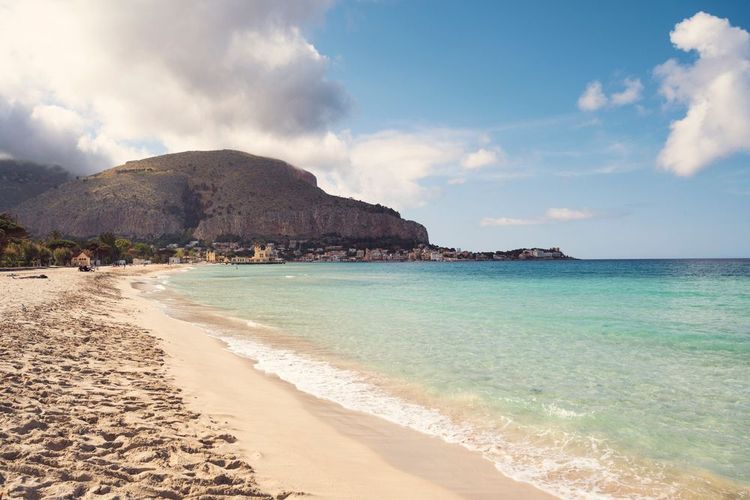 Plage de Mondello à Palerme