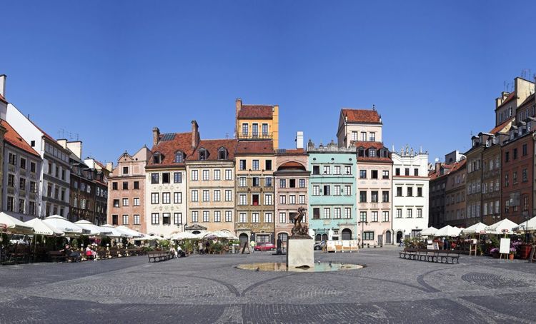 La place du marché principal de Varsovie
