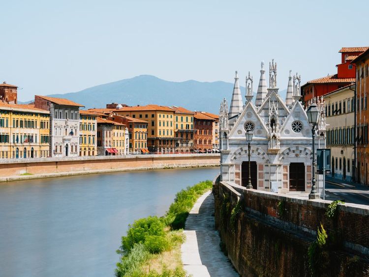 Santa Maria della Spina : un joyau gothique le long de l'Arno à Pise
