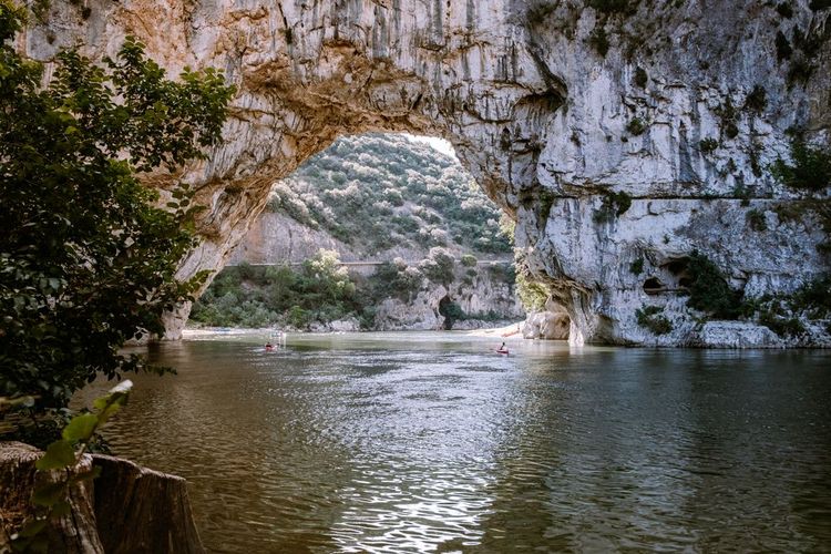 L'arche de Narural à Vallon Pont D'arc