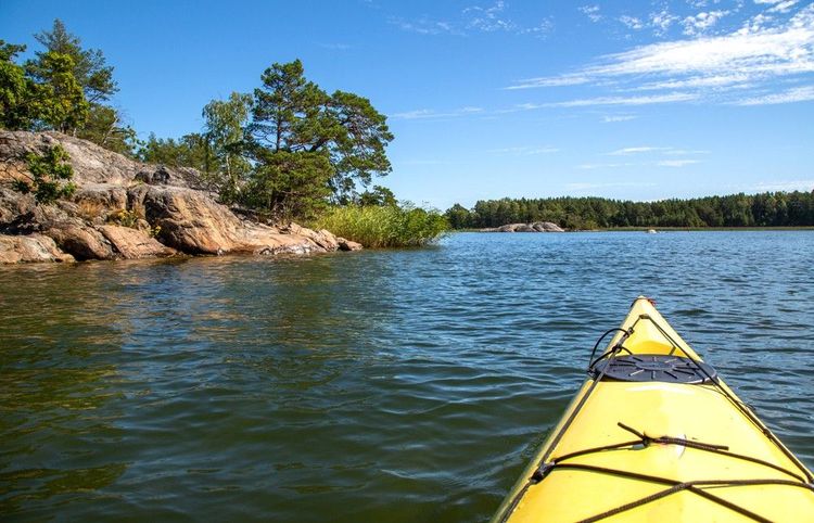 Kayak dans l'archipel